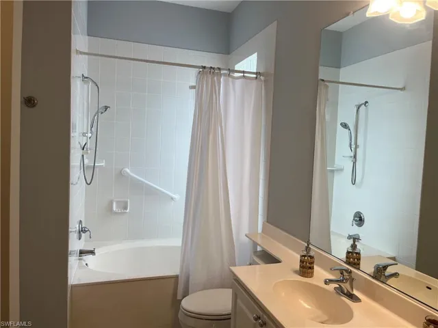 4305  Montalvo  CT, Naples, FL 34109