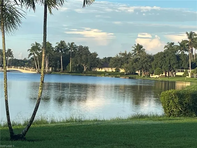 4305  Montalvo  CT, Naples, FL 34109