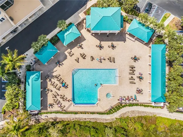 Community pool