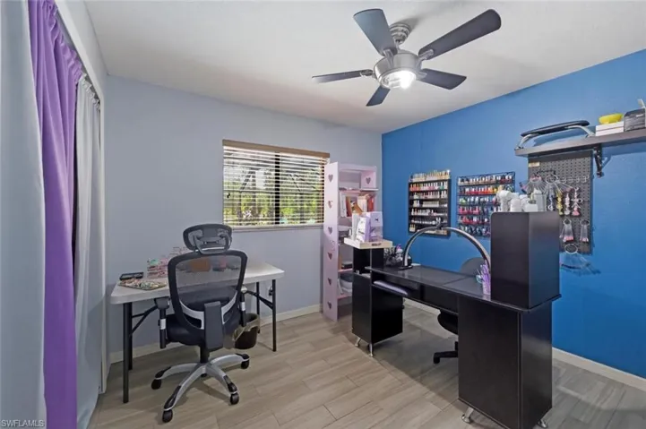 Guest Bedroom 5/Office