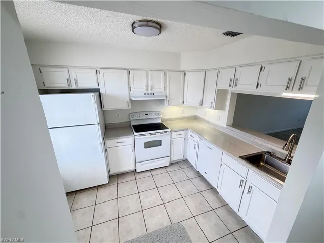 7376 kitchen