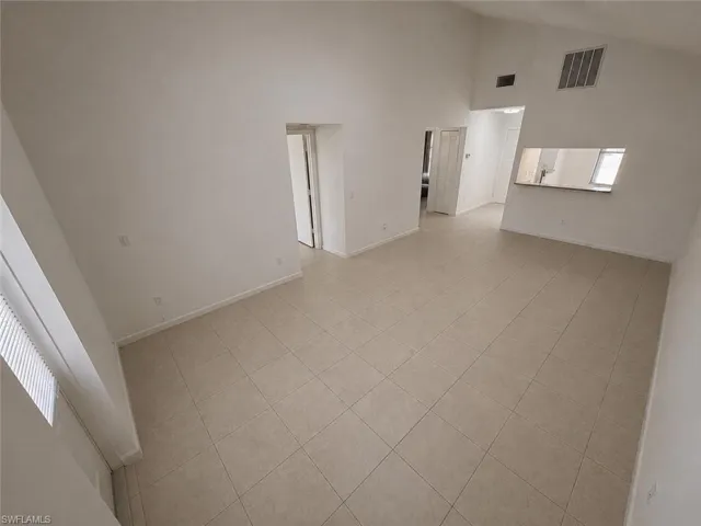 living room 1. 7376