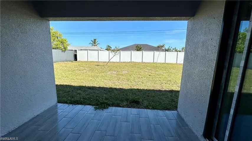 1105 Ne 6th Pl, Cape Coral, Florida 33909