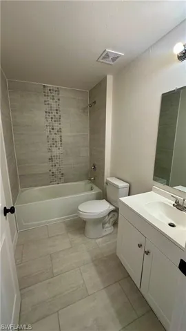 1105 Ne 6th Pl, Cape Coral, Florida 33909