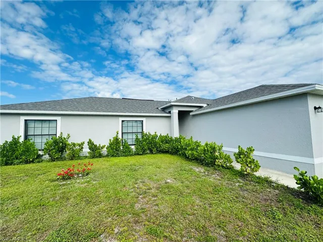 1105 Ne 6th Pl, Cape Coral, Florida 33909