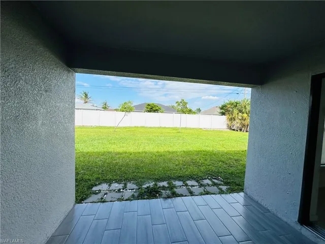 1105 Ne 6th Pl, Cape Coral, Florida 33909