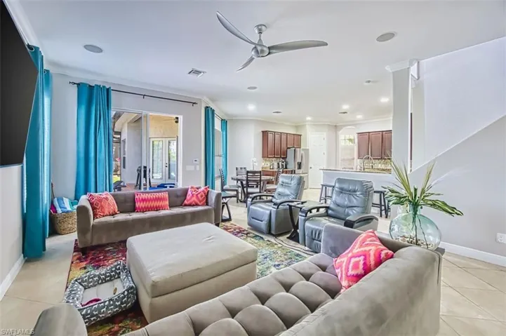 16018 Thorn Wood Dr, Fort Myers, Florida 33908
