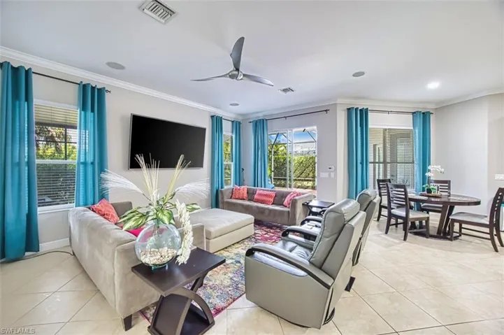 16018 Thorn Wood Dr, Fort Myers, Florida 33908
