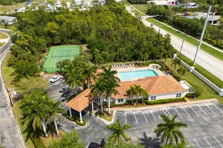 16018 Thorn Wood Dr, Fort Myers, Florida 33908