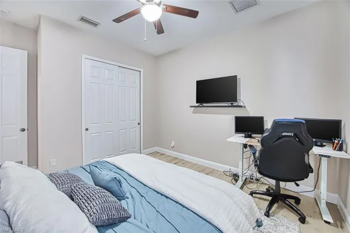 16018 Thorn Wood Dr, Fort Myers, Florida 33908