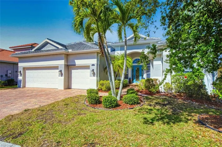 16018 Thorn Wood Dr, Fort Myers, Florida 33908
