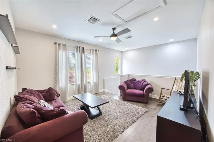 16018 Thorn Wood Dr, Fort Myers, Florida 33908