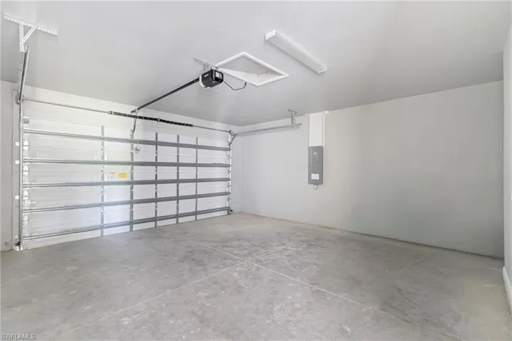 208 Clover Ave, Labelle, Florida 33935