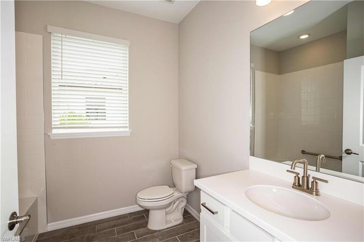 23955 Collina Way Unit 3 201