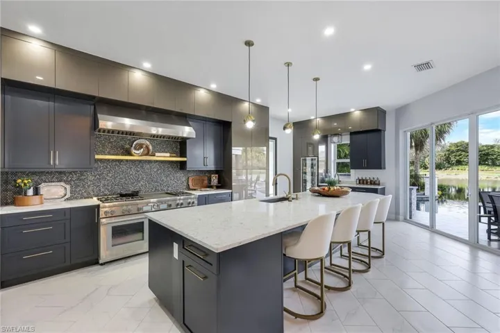 12570 Vittoria Way, Fort Myers, Florida 33912