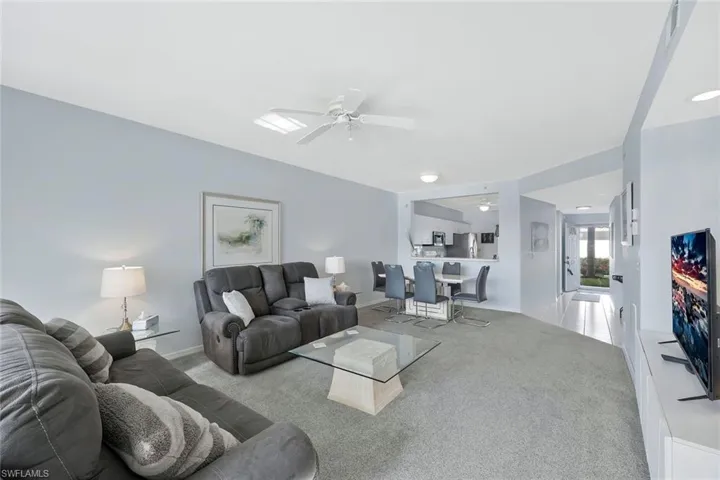 186 Gabriel Cir 3909, Naples, Florida 34104