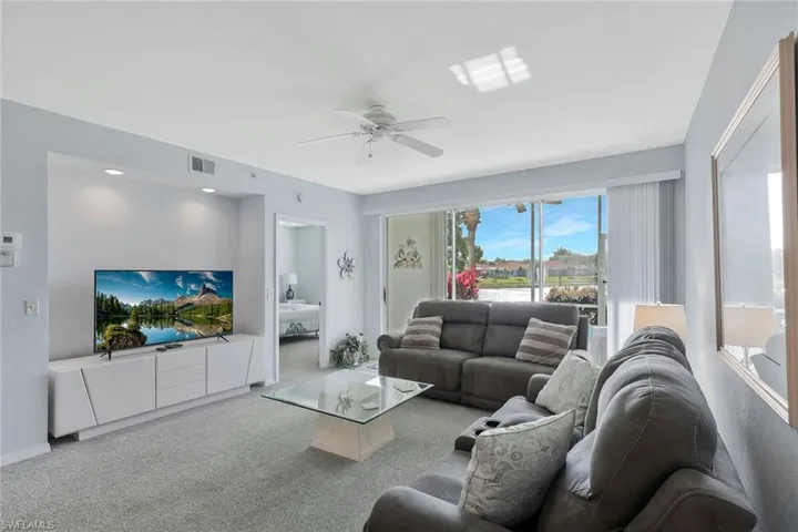 186 Gabriel Cir 3909, Naples, Florida 34104