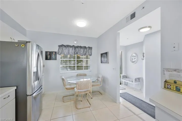 186 Gabriel Cir 3909, Naples, Florida 34104