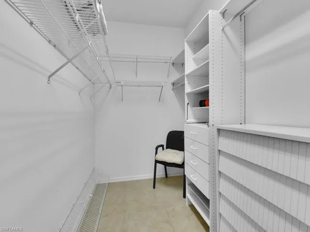 Master Suite Walk-In Closet
