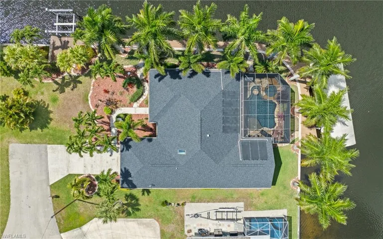 1412 Windsor Ct, Cape Coral, Florida 33904