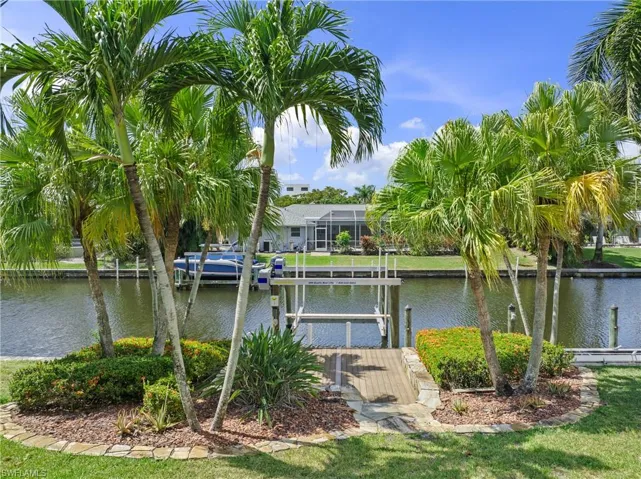 1412 Windsor Ct, Cape Coral, Florida 33904
