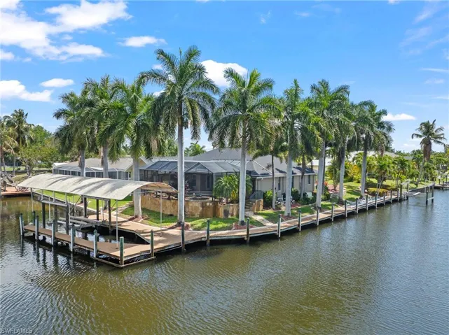1412 Windsor Ct, Cape Coral, Florida 33904