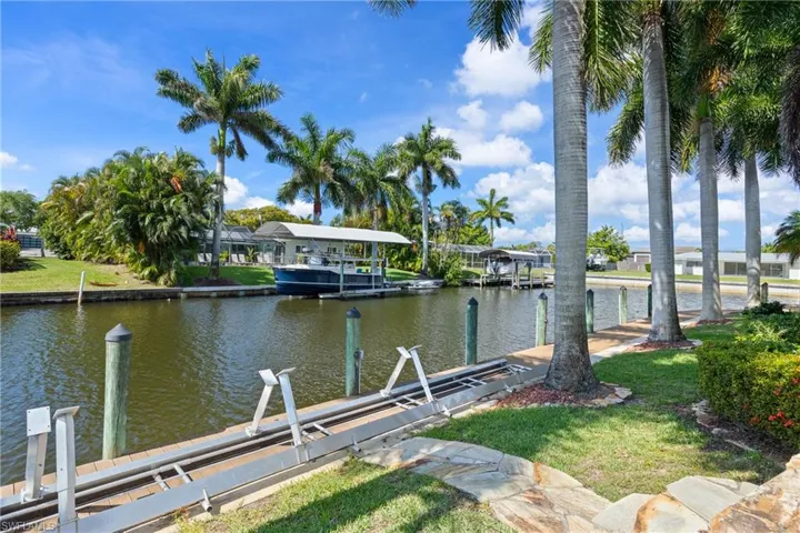 1412 Windsor Ct, Cape Coral, Florida 33904