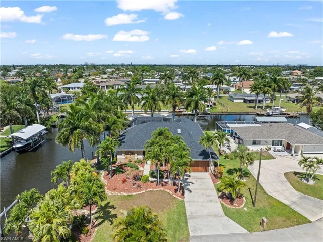 1412 Windsor Ct, Cape Coral, Florida 33904