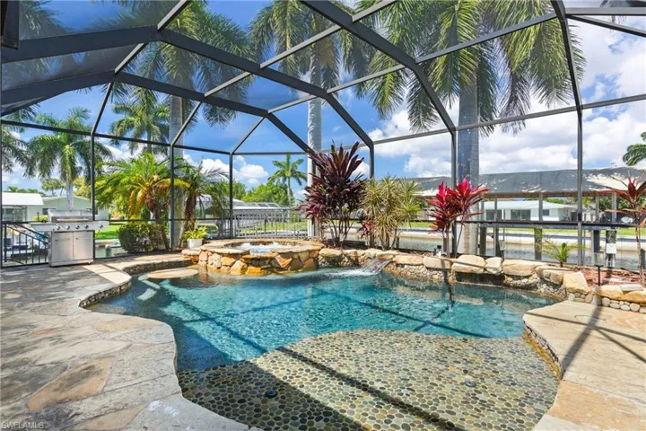 1412 Windsor Ct, Cape Coral, Florida 33904