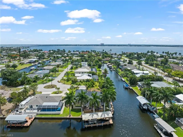 1412 Windsor Ct, Cape Coral, Florida 33904