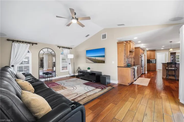 1412 Windsor Ct, Cape Coral, Florida 33904