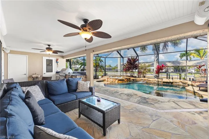 1412 Windsor Ct, Cape Coral, Florida 33904