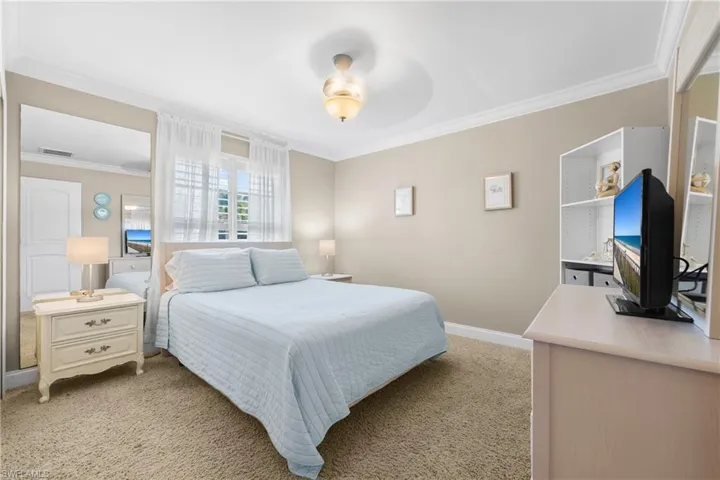 1412 Windsor Ct, Cape Coral, Florida 33904