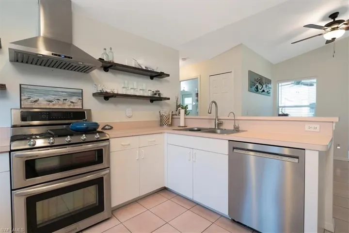 8312 Tahiti Rd, Fort Myers, Florida 33967