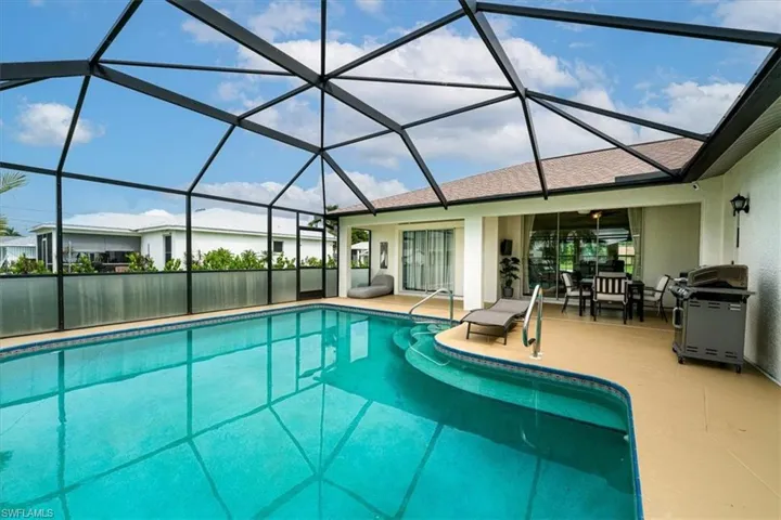 8312 Tahiti Rd, Fort Myers, Florida 33967