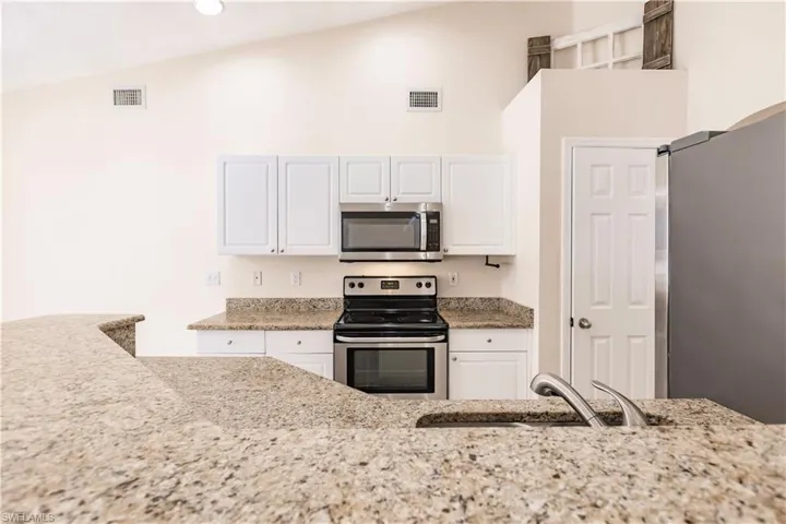 2107 Sw 30th Ter, Cape Coral, Florida 33914