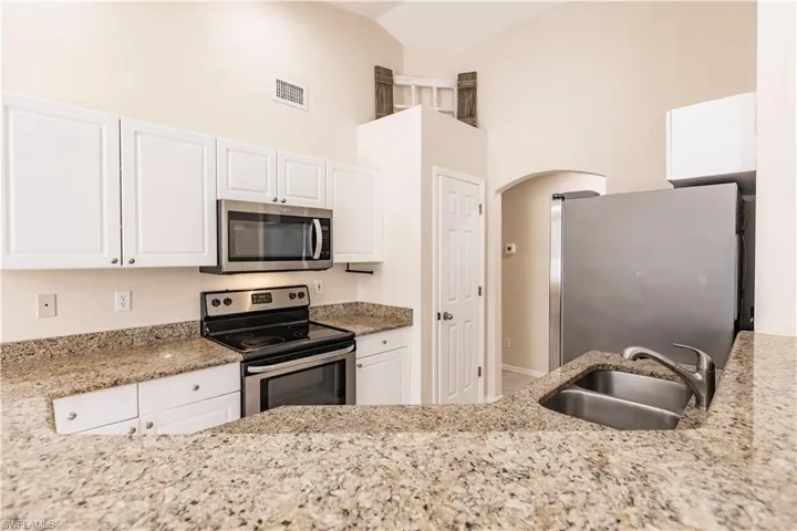 2107 Sw 30th Ter, Cape Coral, Florida 33914