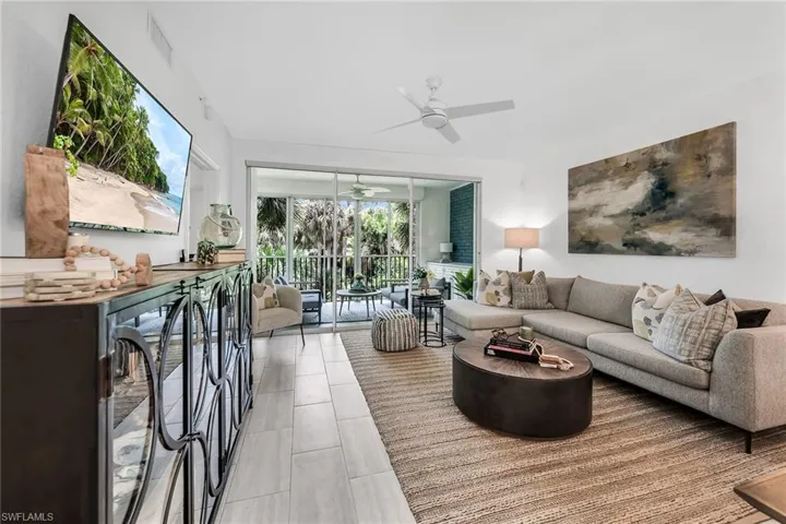 7671 Pebble Creek Cir 105, Naples, Florida 34108