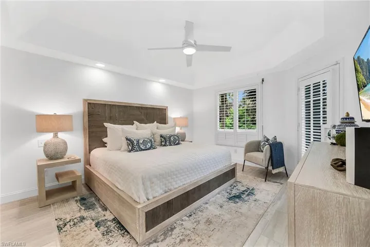 7671 Pebble Creek Cir 105, Naples, Florida 34108