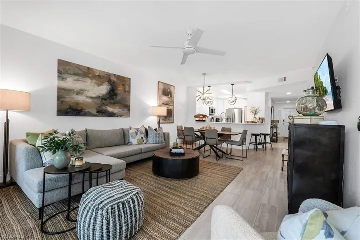 7671 Pebble Creek Cir 105, Naples, Florida 34108