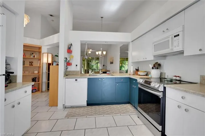 1835 Crown Pointe Blvd, Naples, Florida 34112