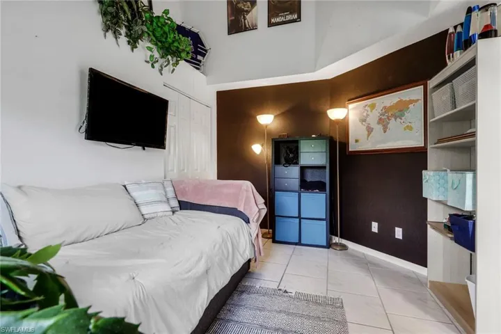 1835 W Crown Pointe  BLVD, Naples, FL 34112