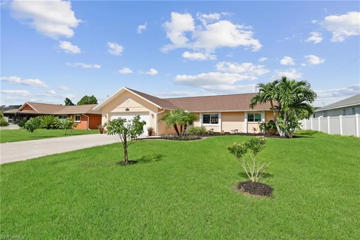 2014 NE 18th  PL, Cape Coral, FL 33909