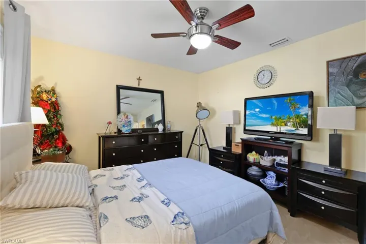 2014 NE 18th  PL, Cape Coral, FL 33909