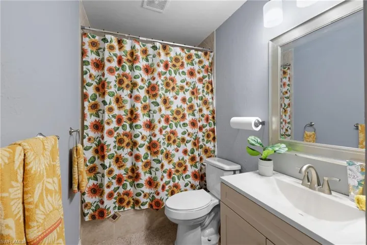 2014 NE 18th  PL, Cape Coral, FL 33909