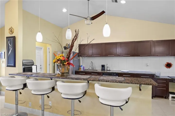 2014 NE 18th  PL, Cape Coral, FL 33909