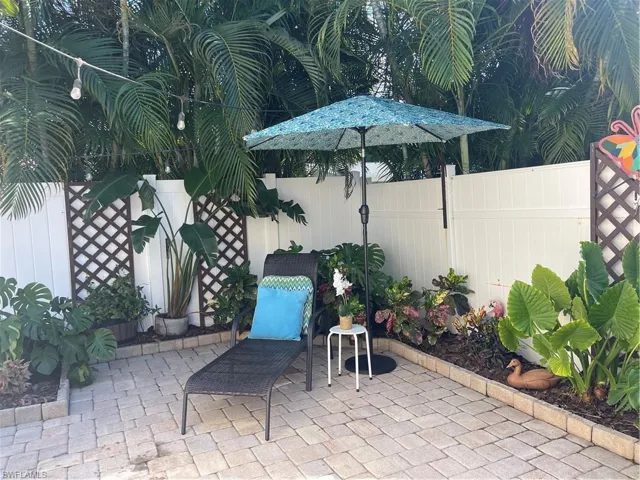 Main house courtyard
