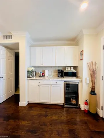 Apartment#1 kitchenette
