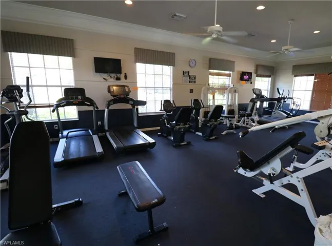 8287 Pacific Beach Dr, Fort Myers, Florida 33966