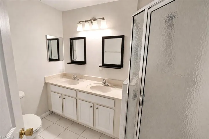 8287 Pacific Beach Dr, Fort Myers, Florida 33966